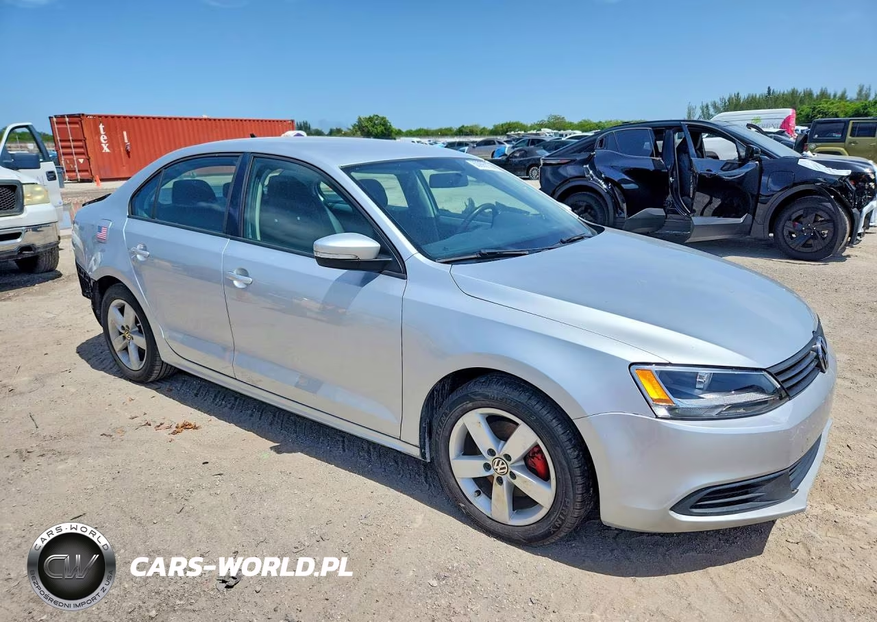 2012 Volkswagen Jetta Tdi VIN:3VWLL7AJ4CM082964 - 4
