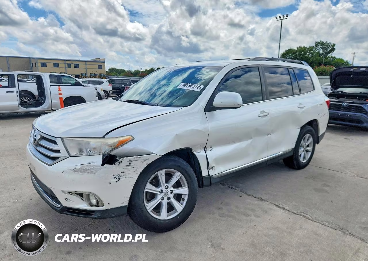 2013 Toyota Highlander Plus