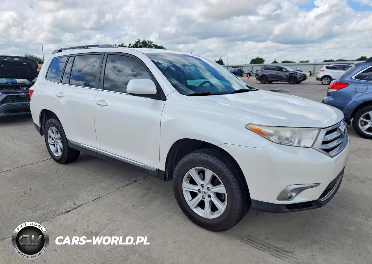 2013 Toyota Highlander Plus VIN:5TDZK3EH5DS119425 - 4