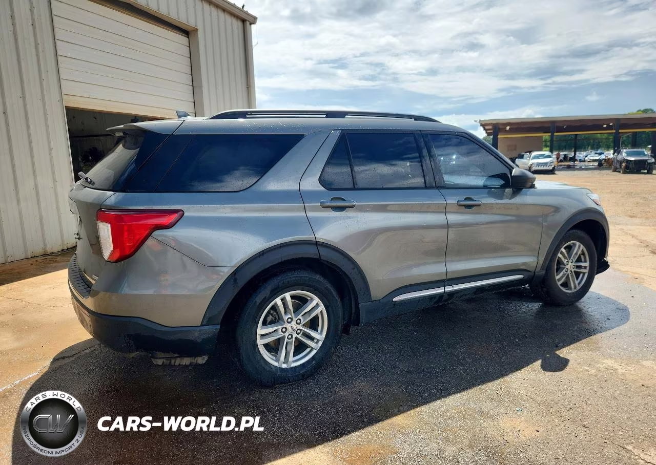 2020 Ford Explorer Xlt VIN:1FMSK7DH8LGB39022 - 3