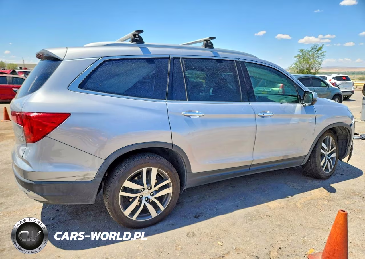 2017 Honda Pilot Elite VIN:5FNYF6H07HB003192 - 3