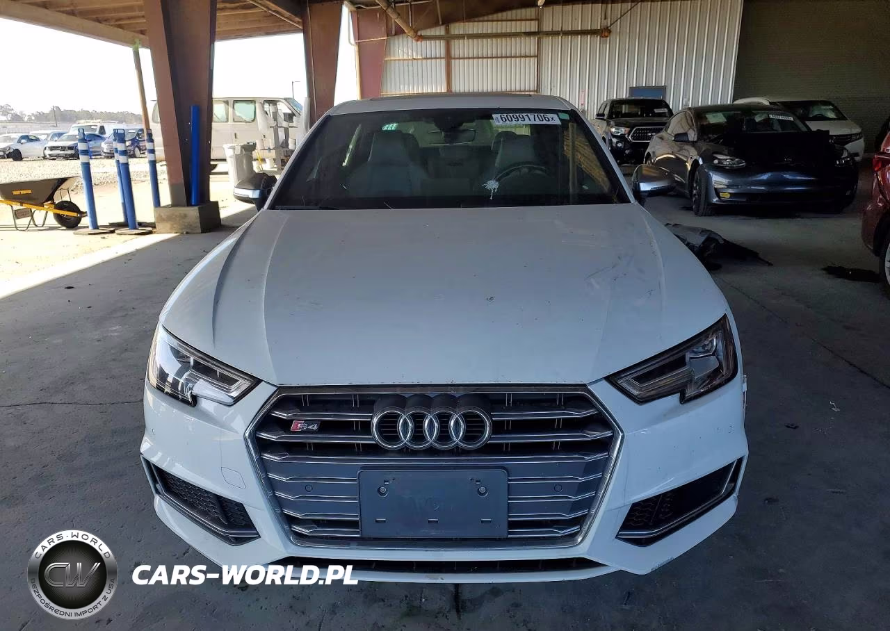 2018 Audi S4 Premium Plus VIN:WAUB4AF42JA015458 - 5