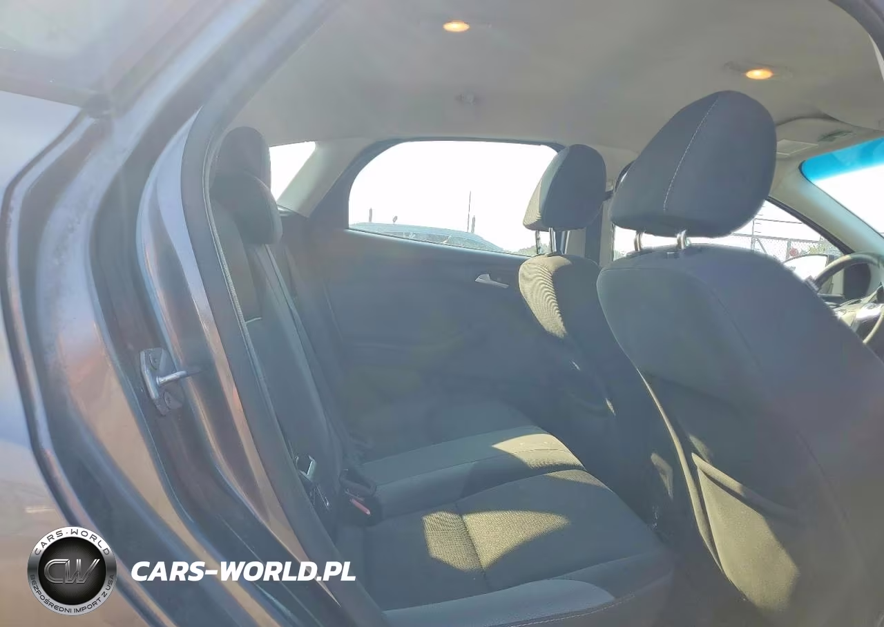 2014 Ford Focus Se VIN:1FADP3K2XEL252282 - 10