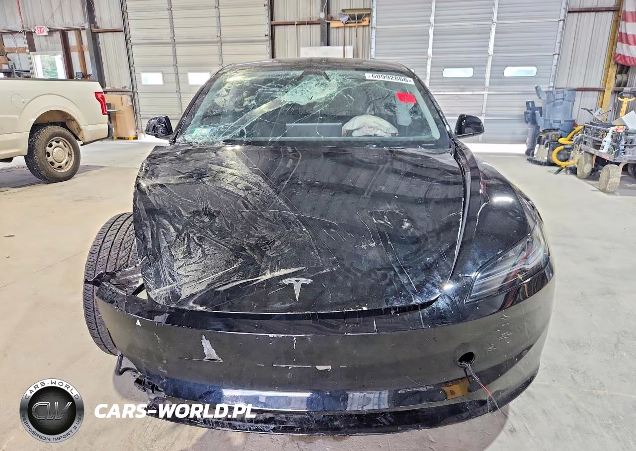 2025 Tesla Model 3 VIN:5YJ3E1EB4SF982294 - 5