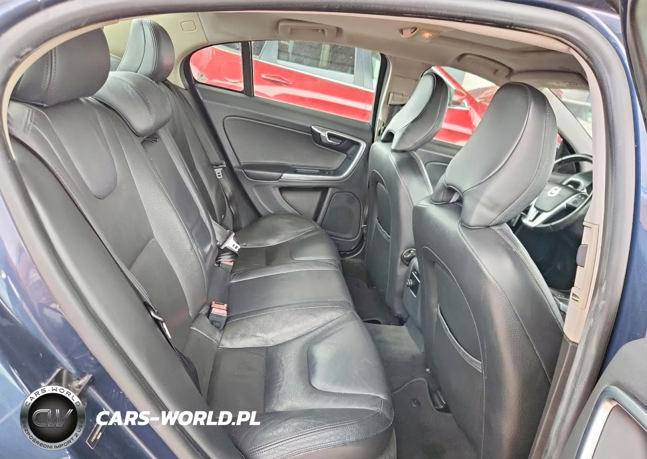 2012 Volvo S60 T5 VIN:YV1622FS2C2058283 - 10
