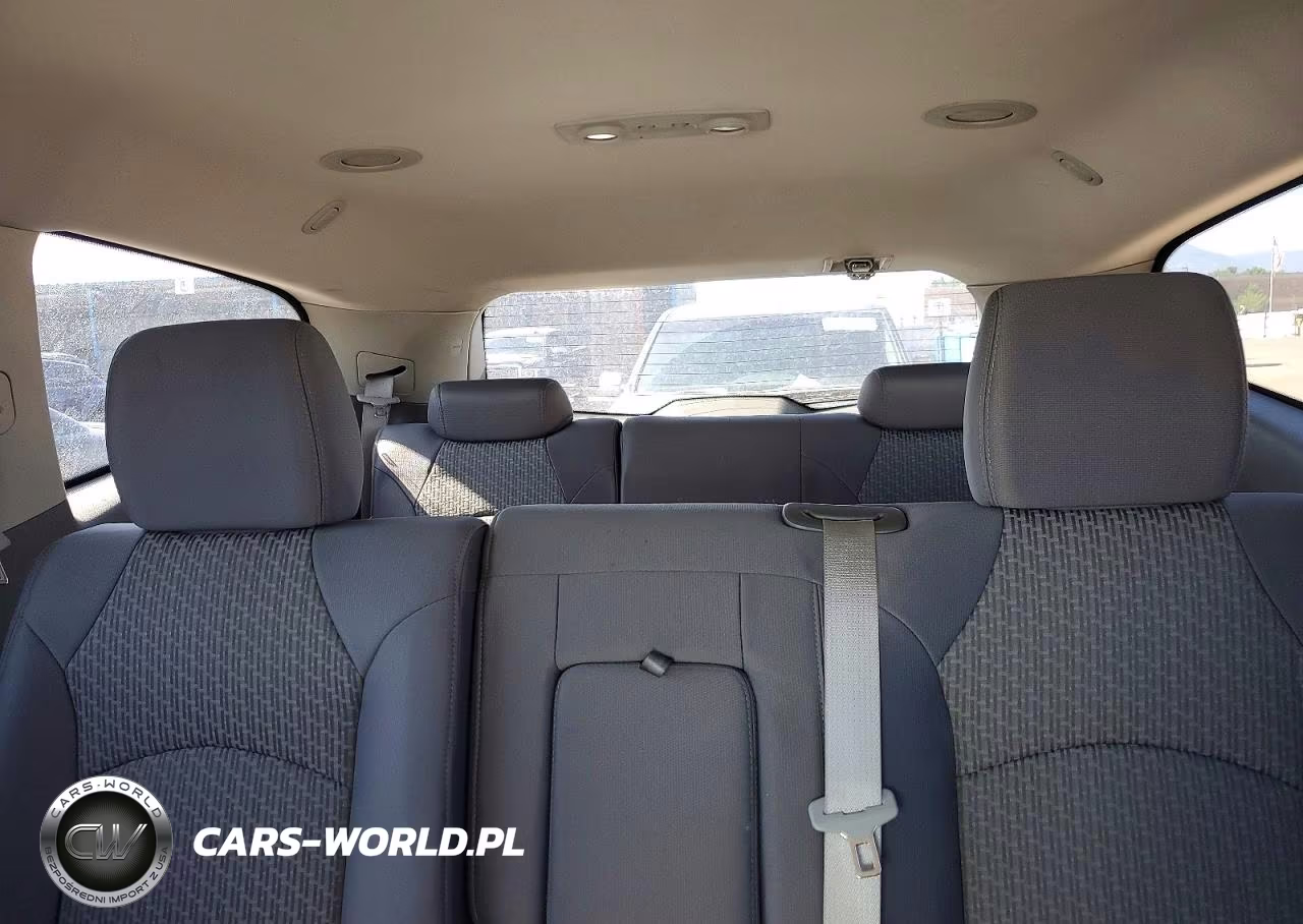 2011 Chevrolet Traverse Ls VIN:1GNKRFED0BJ374089 - 10