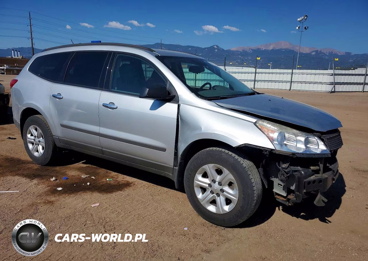 2011 Chevrolet Traverse Ls VIN:1GNKRFED0BJ374089 - 4