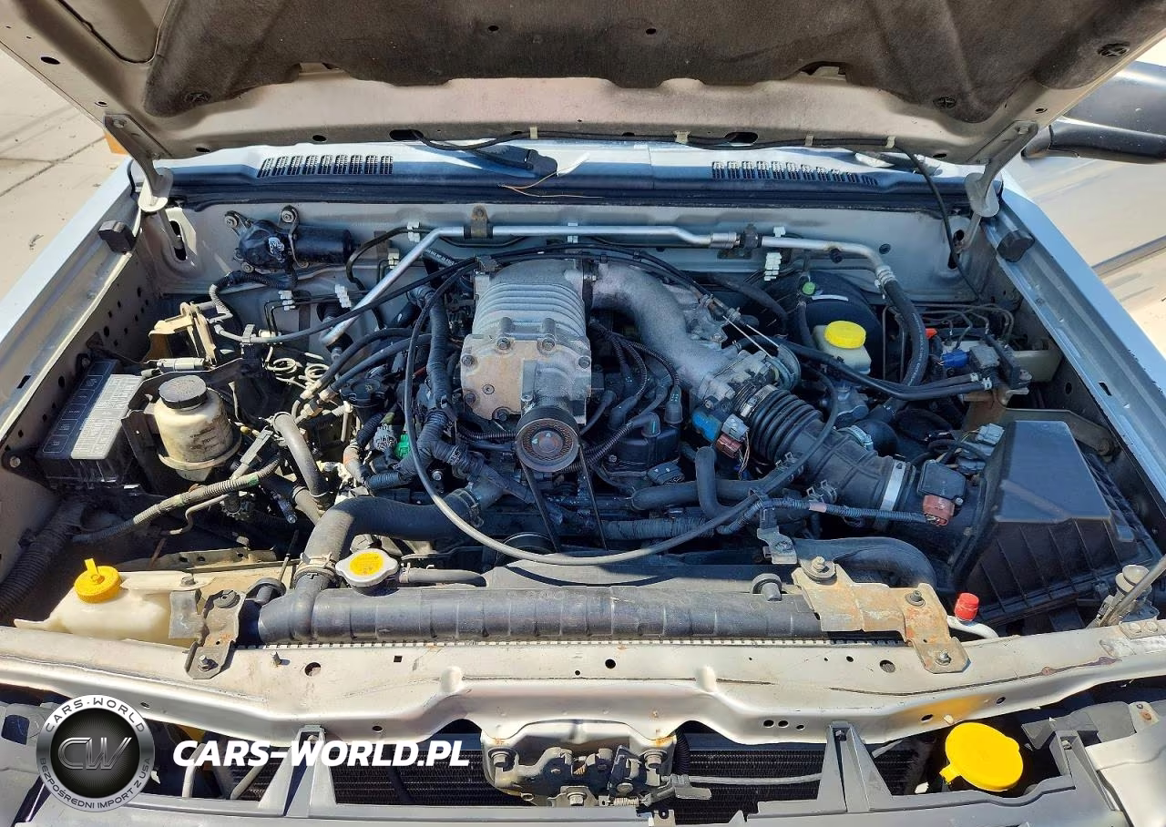 2002 Nissan Xterra Xe S VIN:5N1MD28Y62C568990 - 11