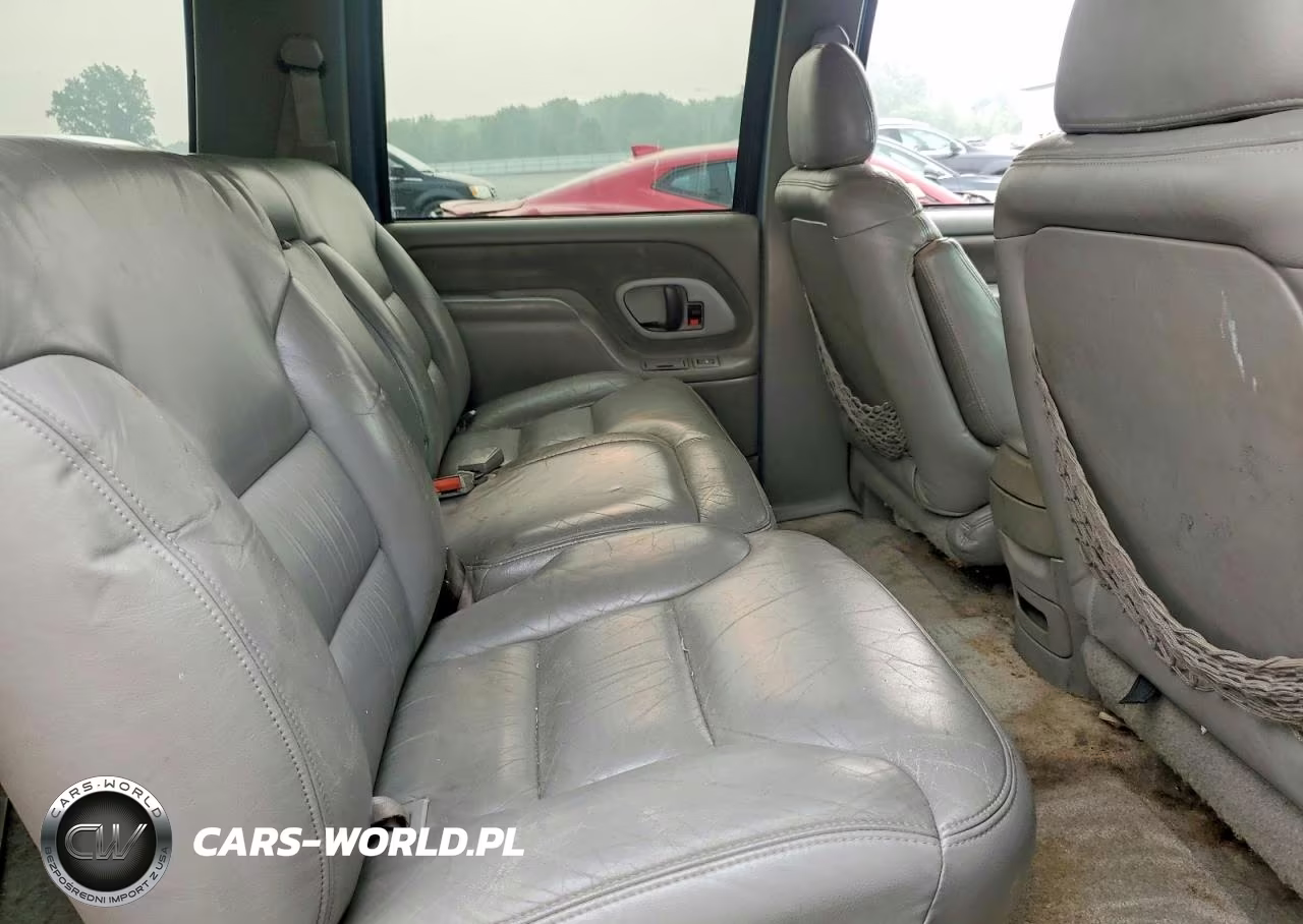 1995 Chevrolet Suburban C1500 VIN:1GNEC16K8SJ458515 - 11