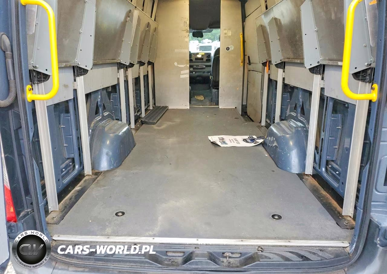 2019 Mercedes-Benz Sprinter 2500-3500 Delivery Van VIN:WD4PF1CD0KP134220 - 10