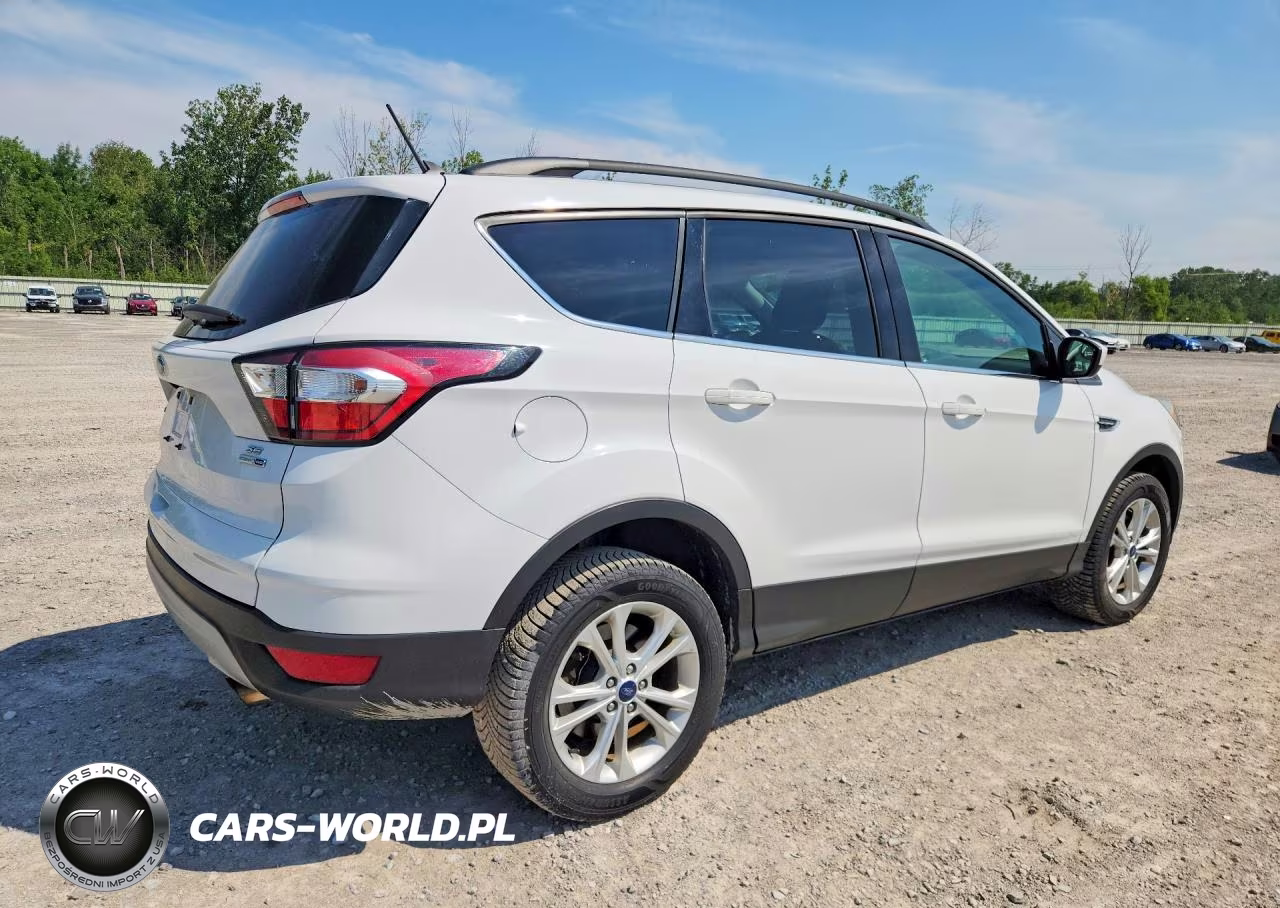 2018 Ford Escape Se VIN:1FMCU9GD1JUA81143 - 3
