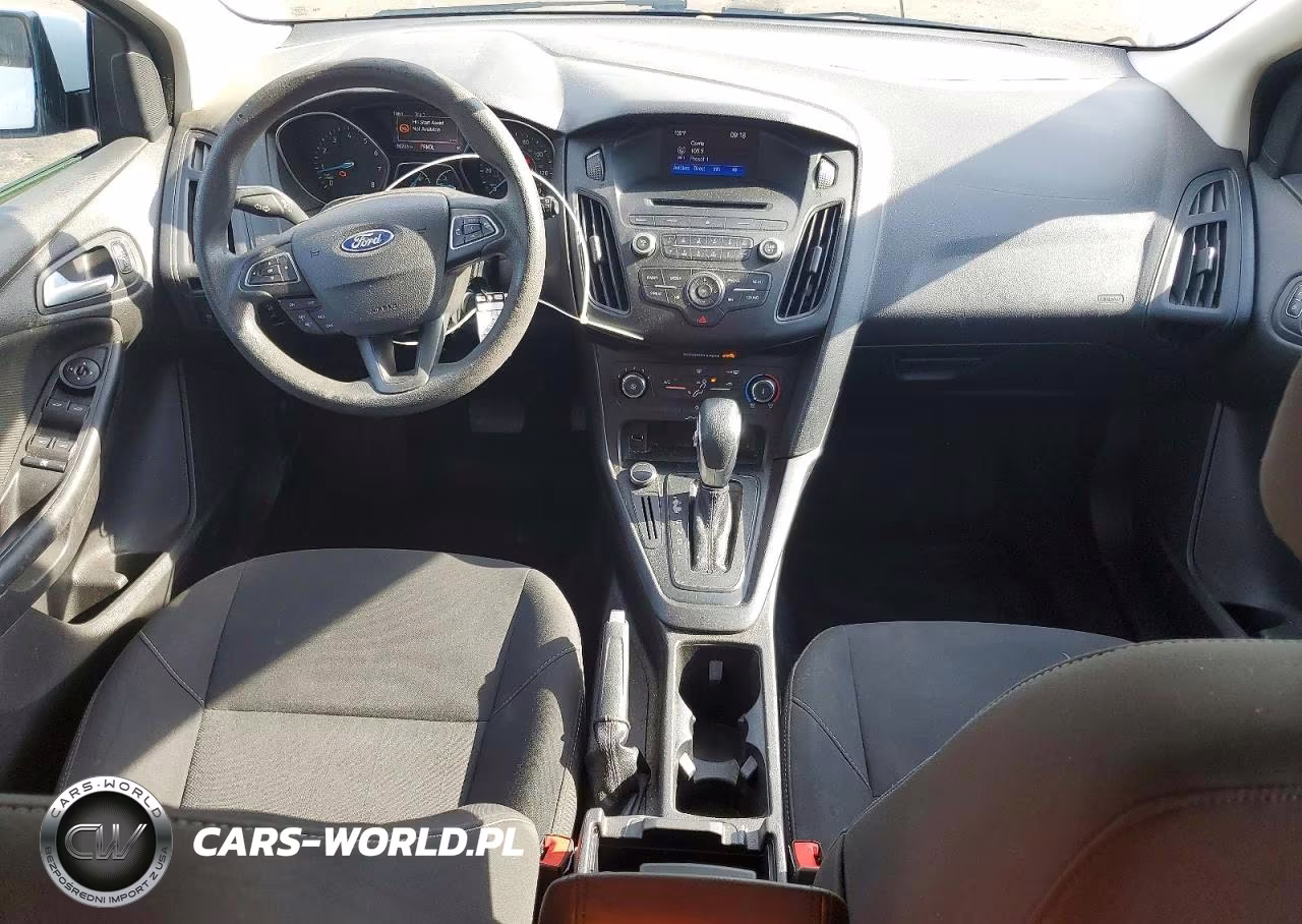2017 Ford Focus Se VIN:1FADP3K27HL215811 - 8