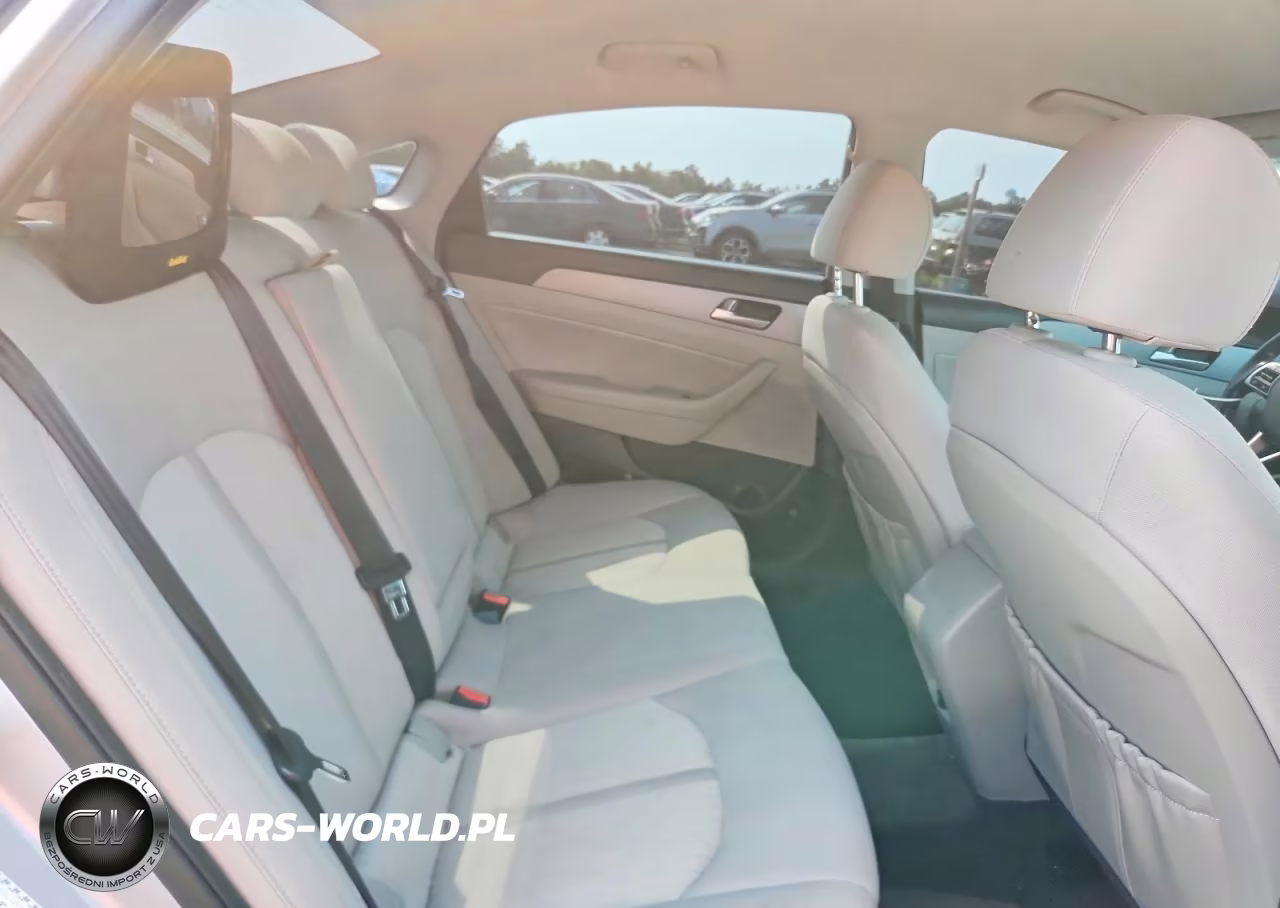 2019 Hyundai Sonata Hybrid Se VIN:KMHE24L32KA090581 - 10
