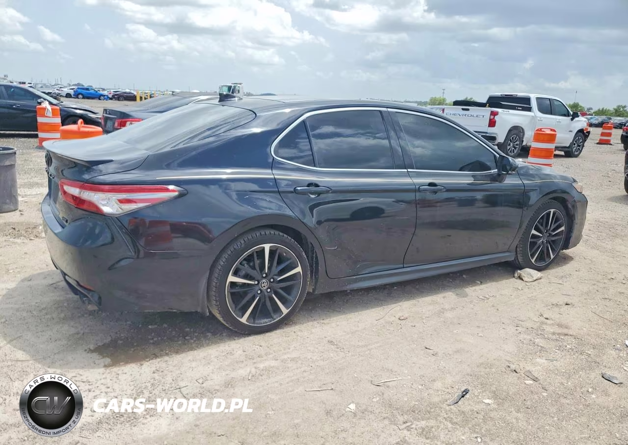 2019 Toyota Camry Xse VIN:4T1B61HK6KU813059 - 3