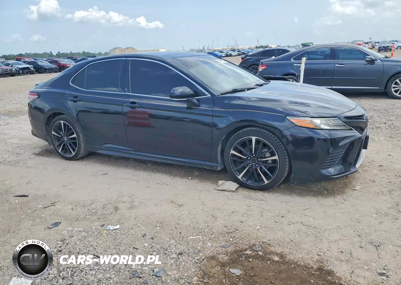 2019 Toyota Camry Xse VIN:4T1B61HK6KU813059 - 4