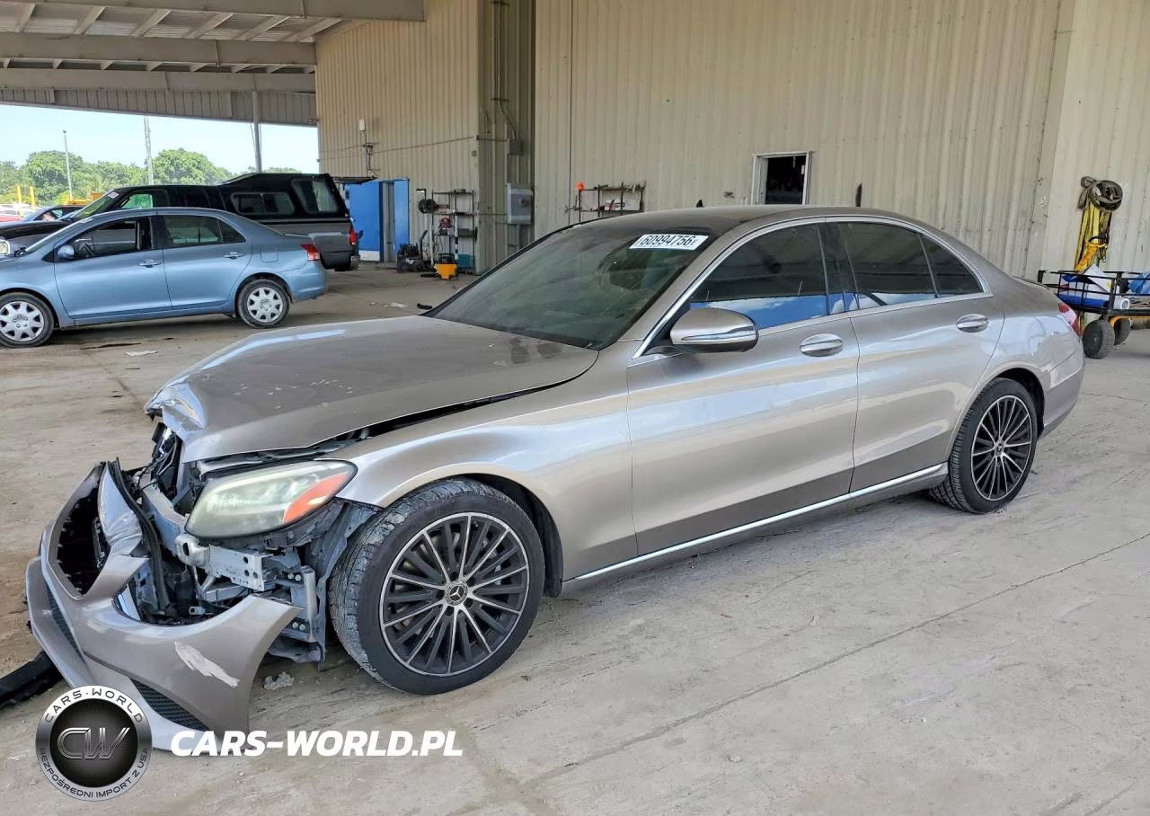 2019 Mercedes-Benz C 300
