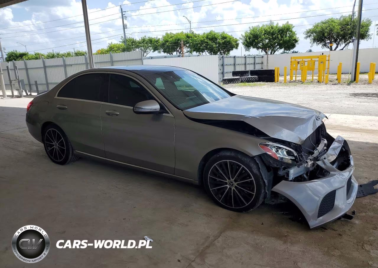 2019 Mercedes-Benz C 300 VIN:55SWF8DBXKU283125 - 4