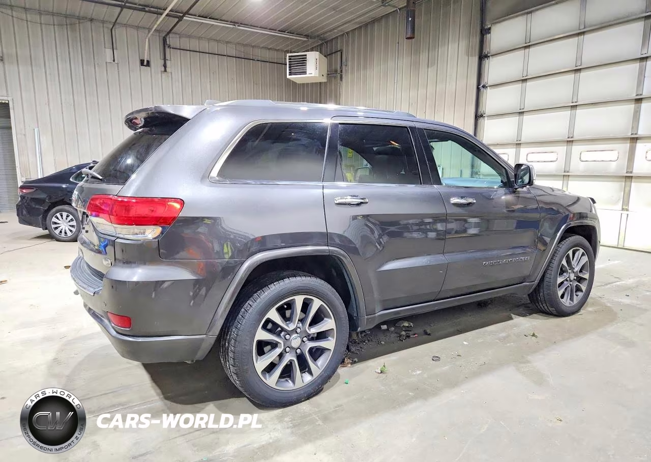 2017 Jeep Grand Cherokee Overland VIN:1C4RJFCT2HC835640 - 3