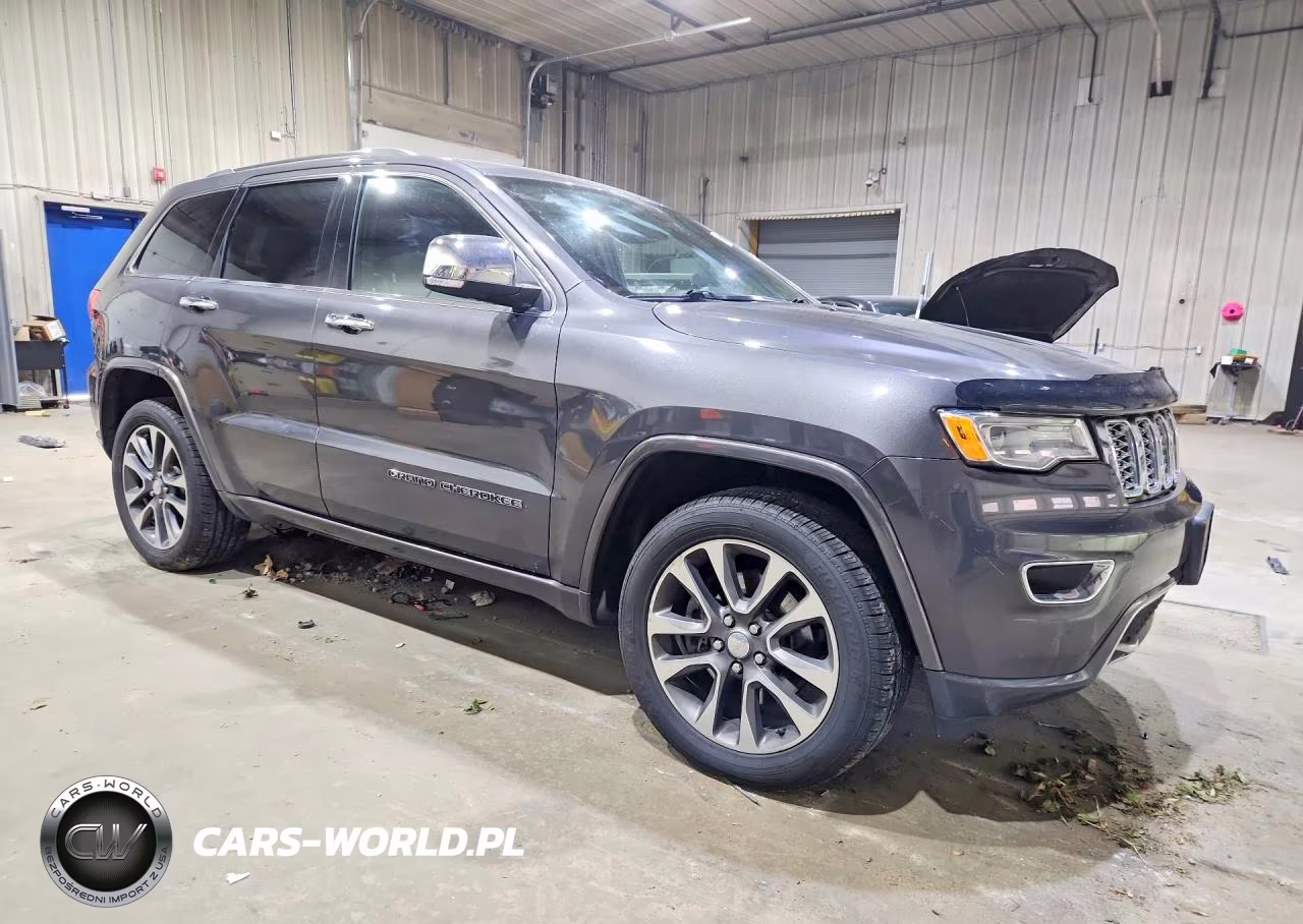2017 Jeep Grand Cherokee Overland VIN:1C4RJFCT2HC835640 - 4