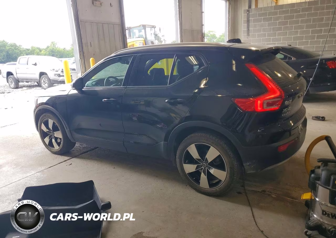 2020 Volvo Xc40 T5 Momentum VIN:YV4162UK6L2280667 - 2