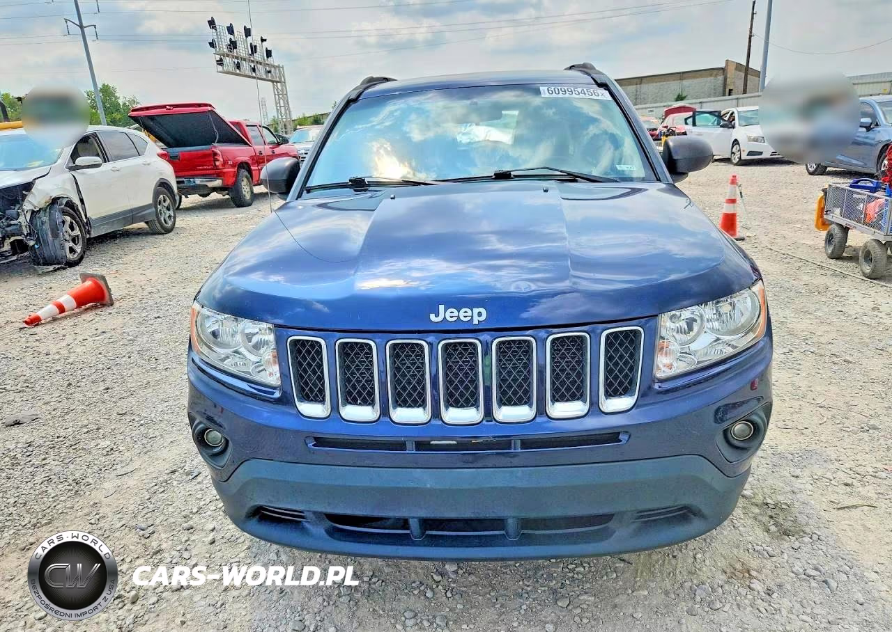 2013 Jeep Compass Latitude VIN:1C4NJDEB9DD158484 - 5