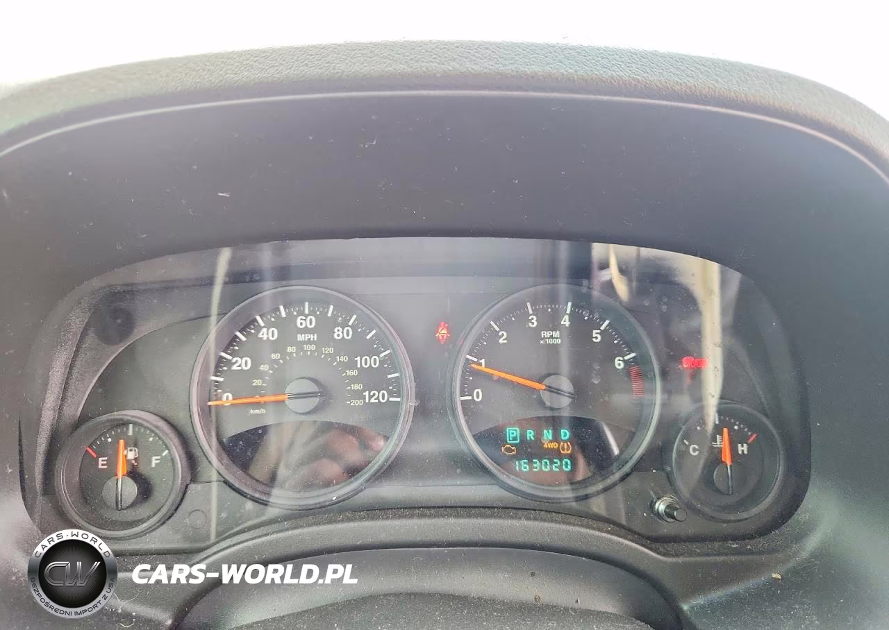 2013 Jeep Compass Latitude VIN:1C4NJDEB9DD158484 - 9