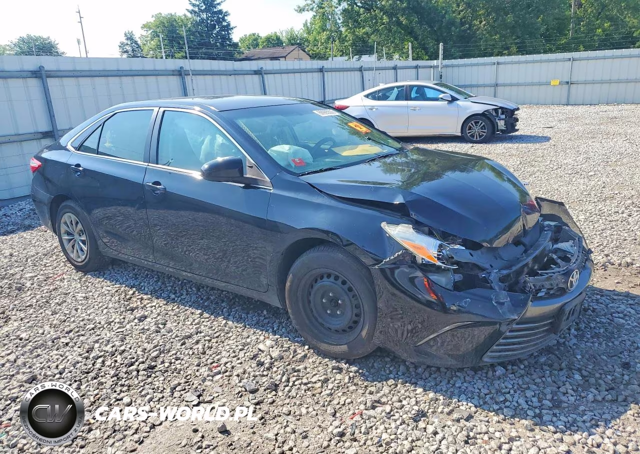 2016 Toyota Camry Le VIN:4T1BF1FK2GU168128 - 4