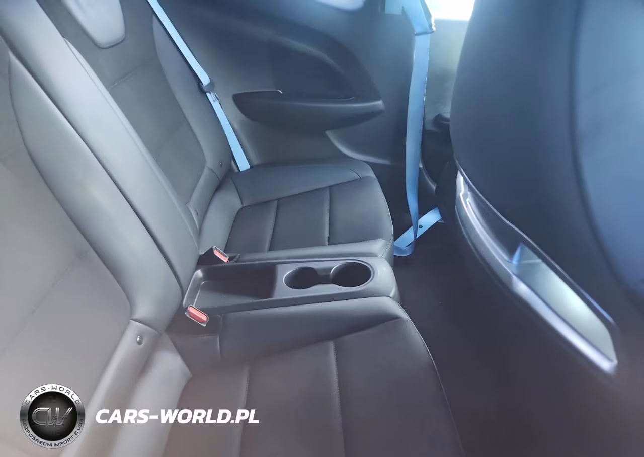 2022 Hyundai Veloster N Base VIN:KMHT36AH2NU013842 - 10