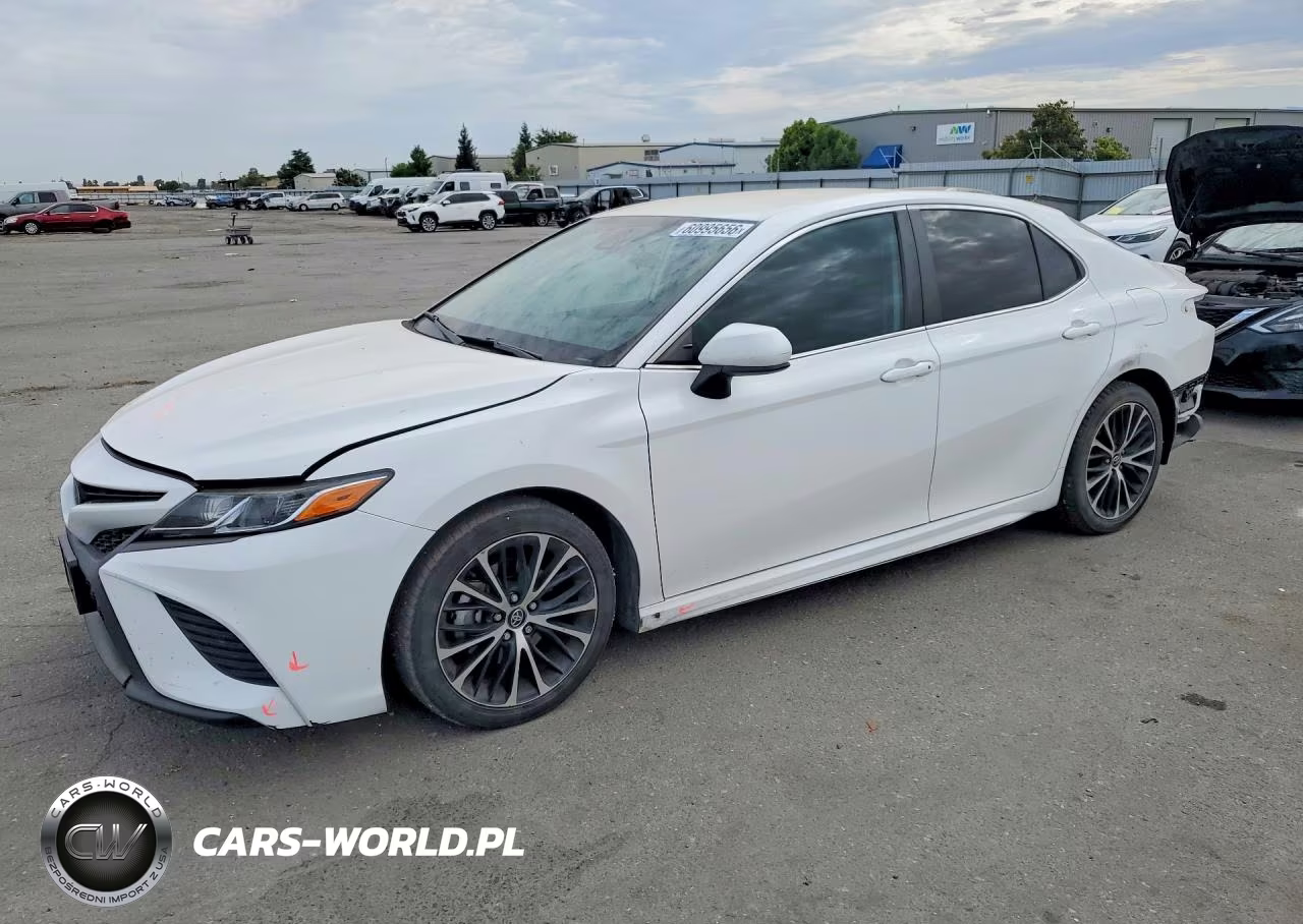 2020 Toyota Camry Se – zdjęcie 1 z 12