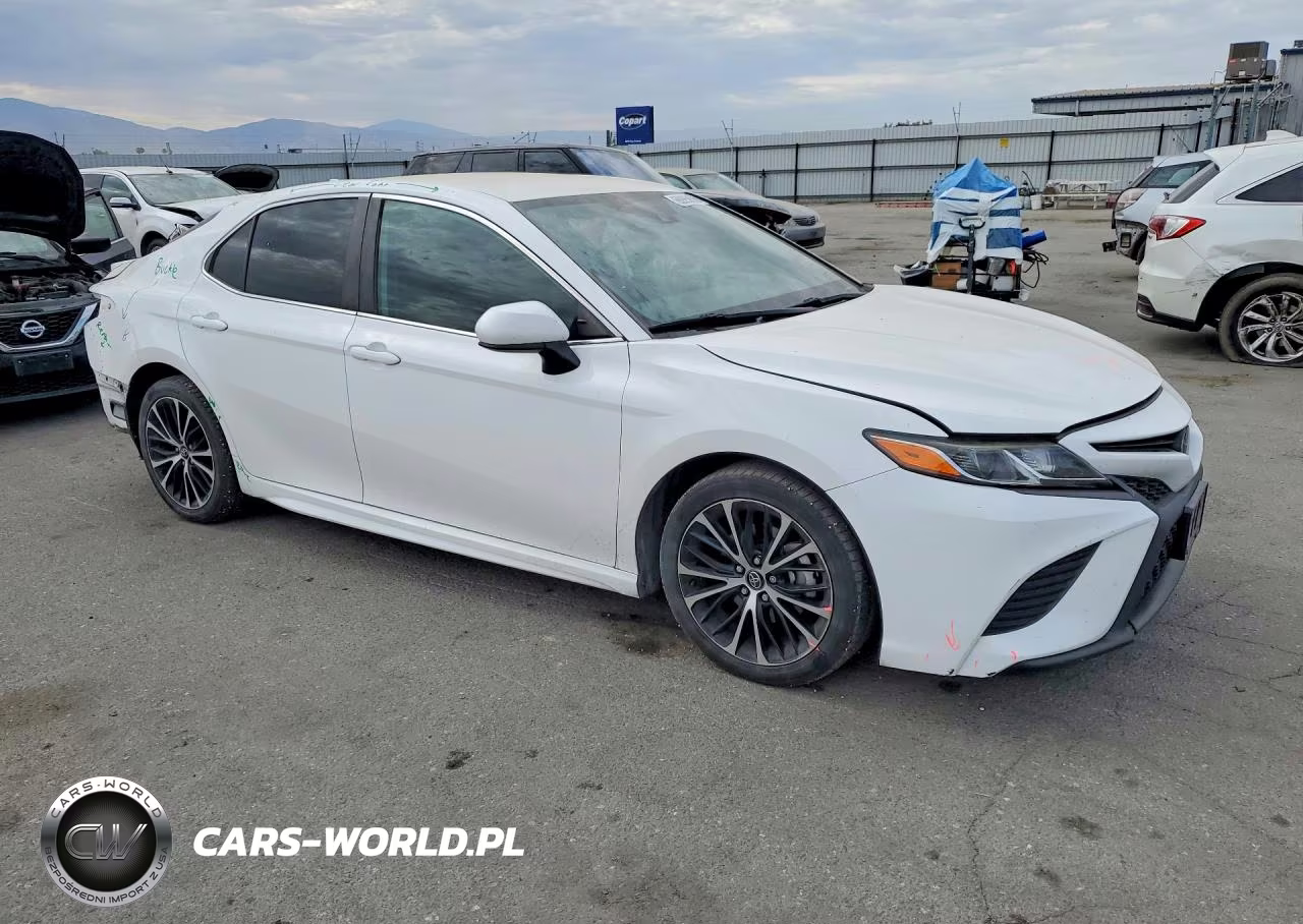 2020 Toyota Camry Se VIN:4T1G11AK1LU312046 - 4