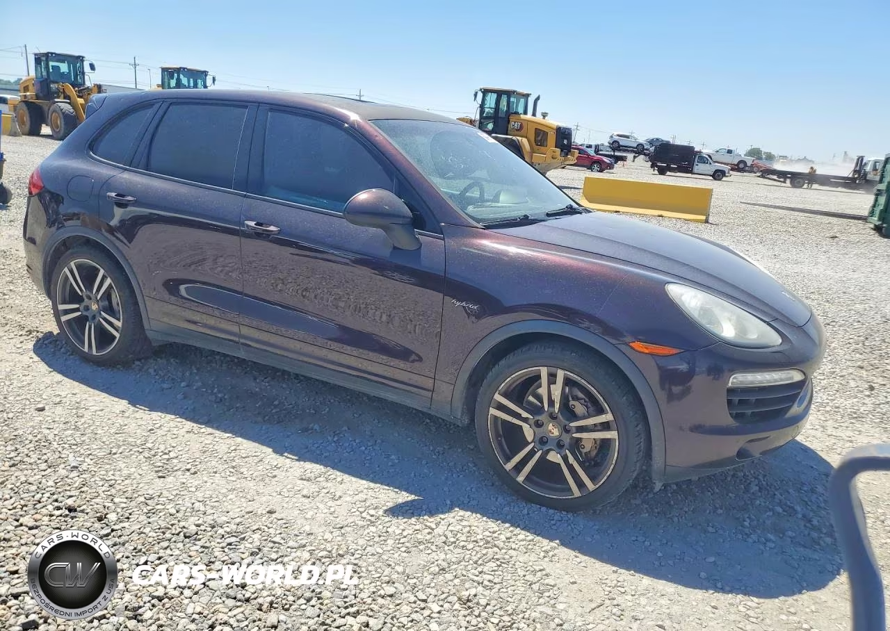 2012 Porsche Cayenne S Hybrid VIN:WP1AE2A21CLA90469 - 4