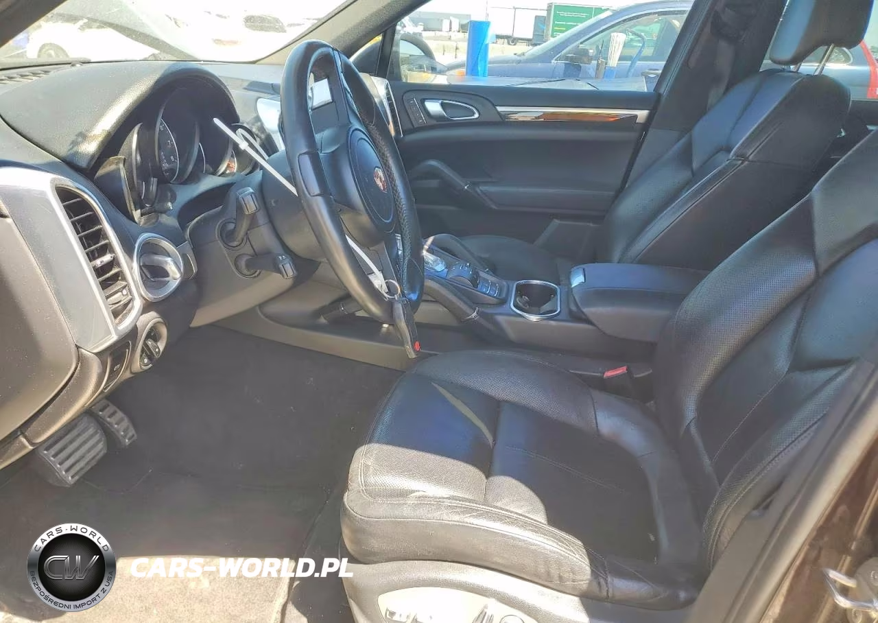 2012 Porsche Cayenne S Hybrid VIN:WP1AE2A21CLA90469 - 7