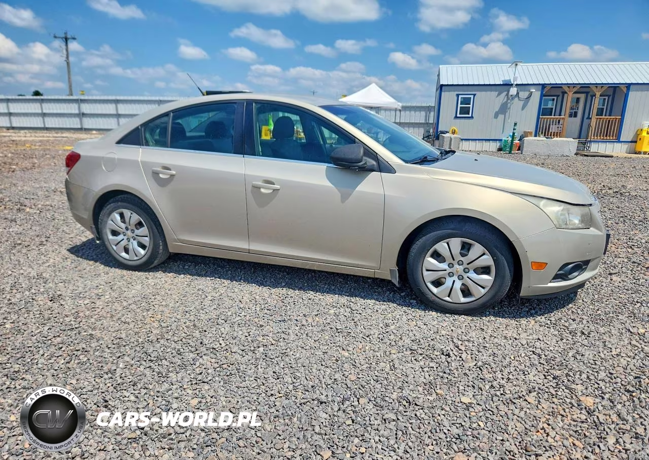 2012 Chevrolet Cruze Ls VIN:1G1PC5SH4C7208568 - 4