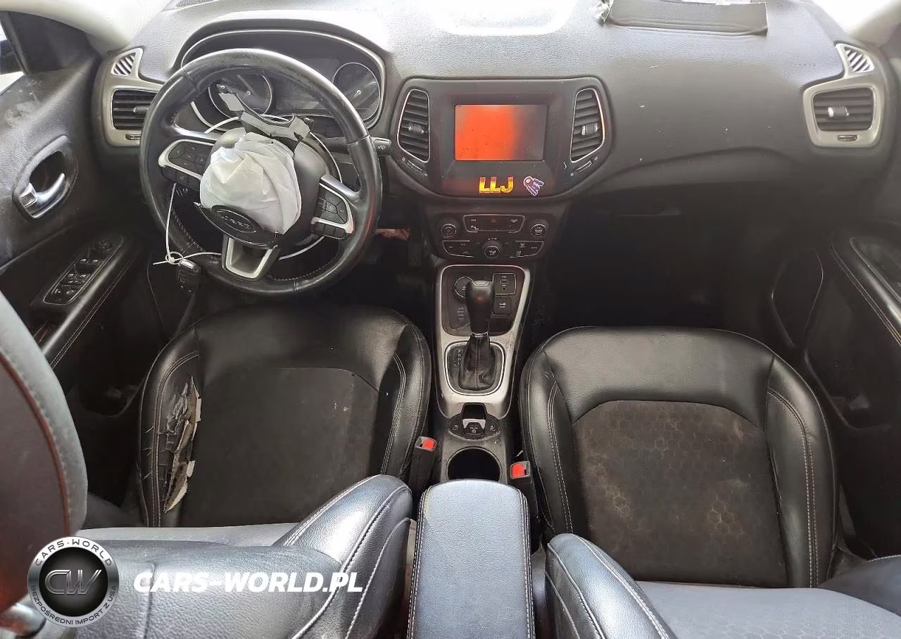2018 Jeep Compass Latitude VIN:3C4NJDBB2JT345205 - 8