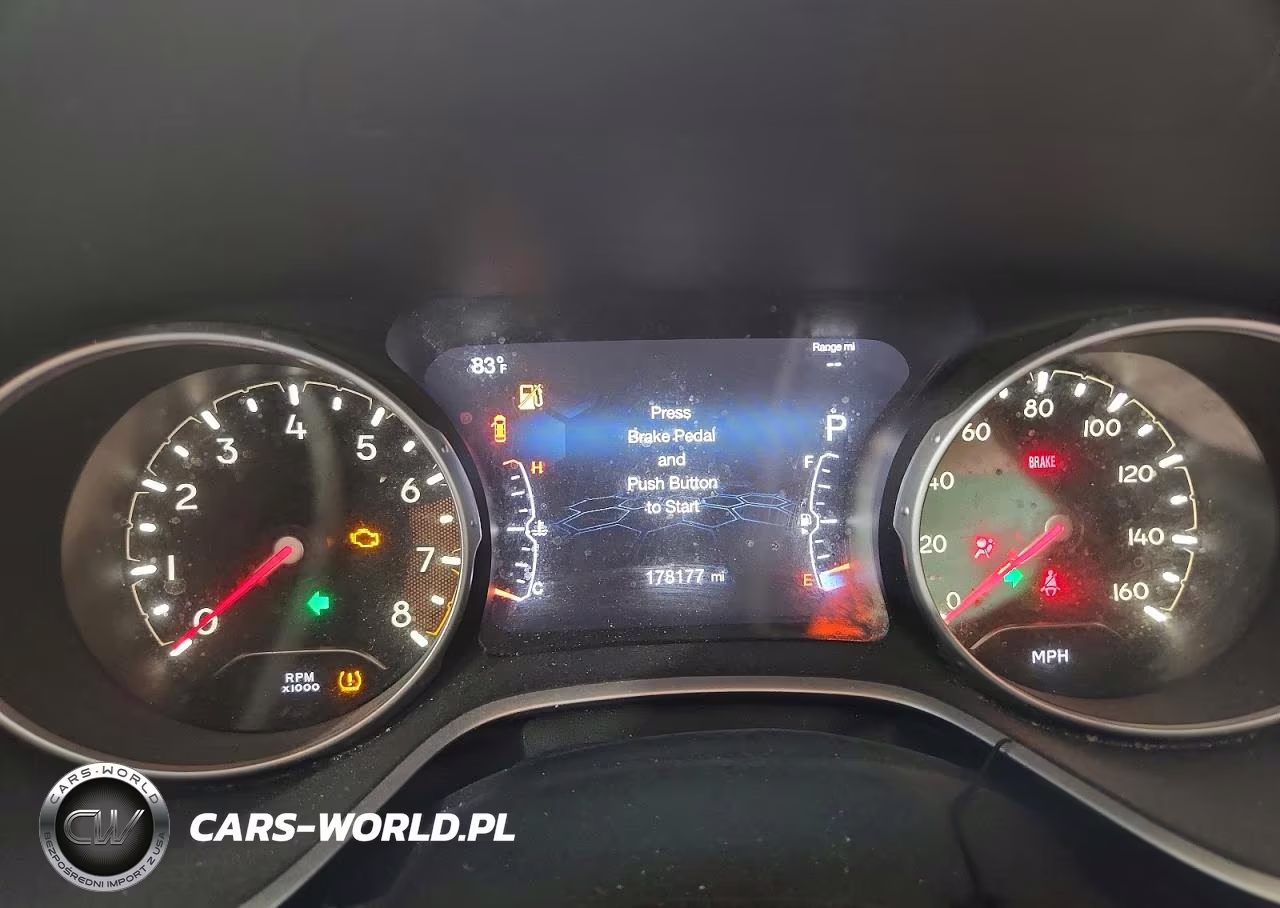 2018 Jeep Compass Latitude VIN:3C4NJDBB2JT345205 - 9