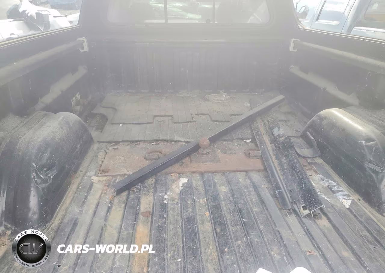2005 Chevrolet Silverado C3500 VIN:1GCJC39225E126792 - 10