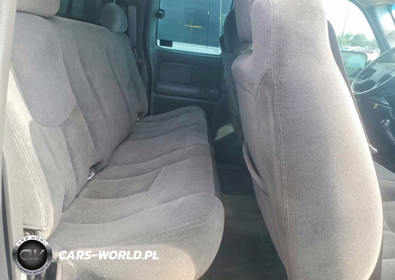 2005 Chevrolet Silverado C3500 VIN:1GCJC39225E126792 - 11