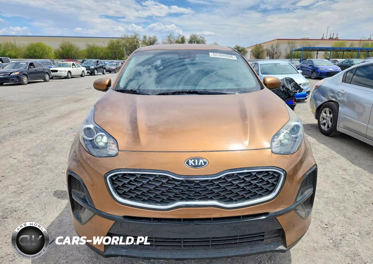 2021 Kia Sportage VIN:KNDPM3AC8M7861940 - 5