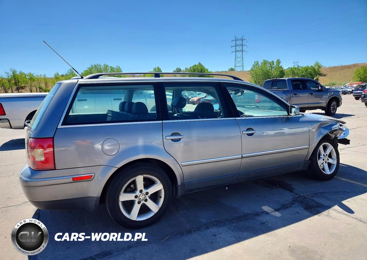 2004 Volkswagen Passat Glx VIN:WVWWH63B64E132935 - 3