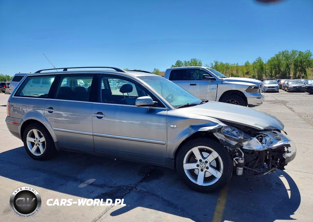 2004 Volkswagen Passat Glx VIN:WVWWH63B64E132935 - 4