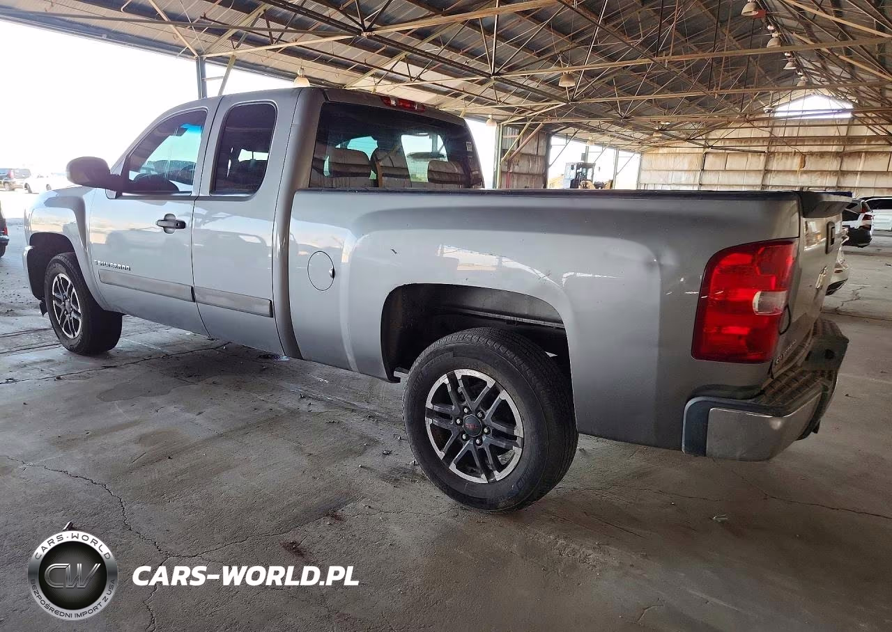 2008 Chevrolet Silverado C1500 VIN:2GCEC19C581305946 - 2