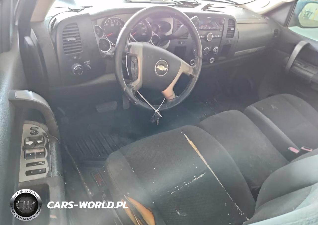 2008 Chevrolet Silverado C1500 VIN:2GCEC19C581305946 - 8