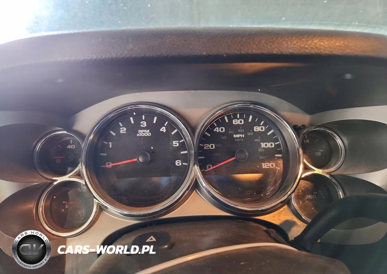 2008 Chevrolet Silverado C1500 VIN:2GCEC19C581305946 - 9