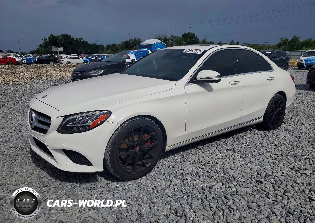 2019 Mercedes-Benz C 300 – zdjęcie 1 z 12