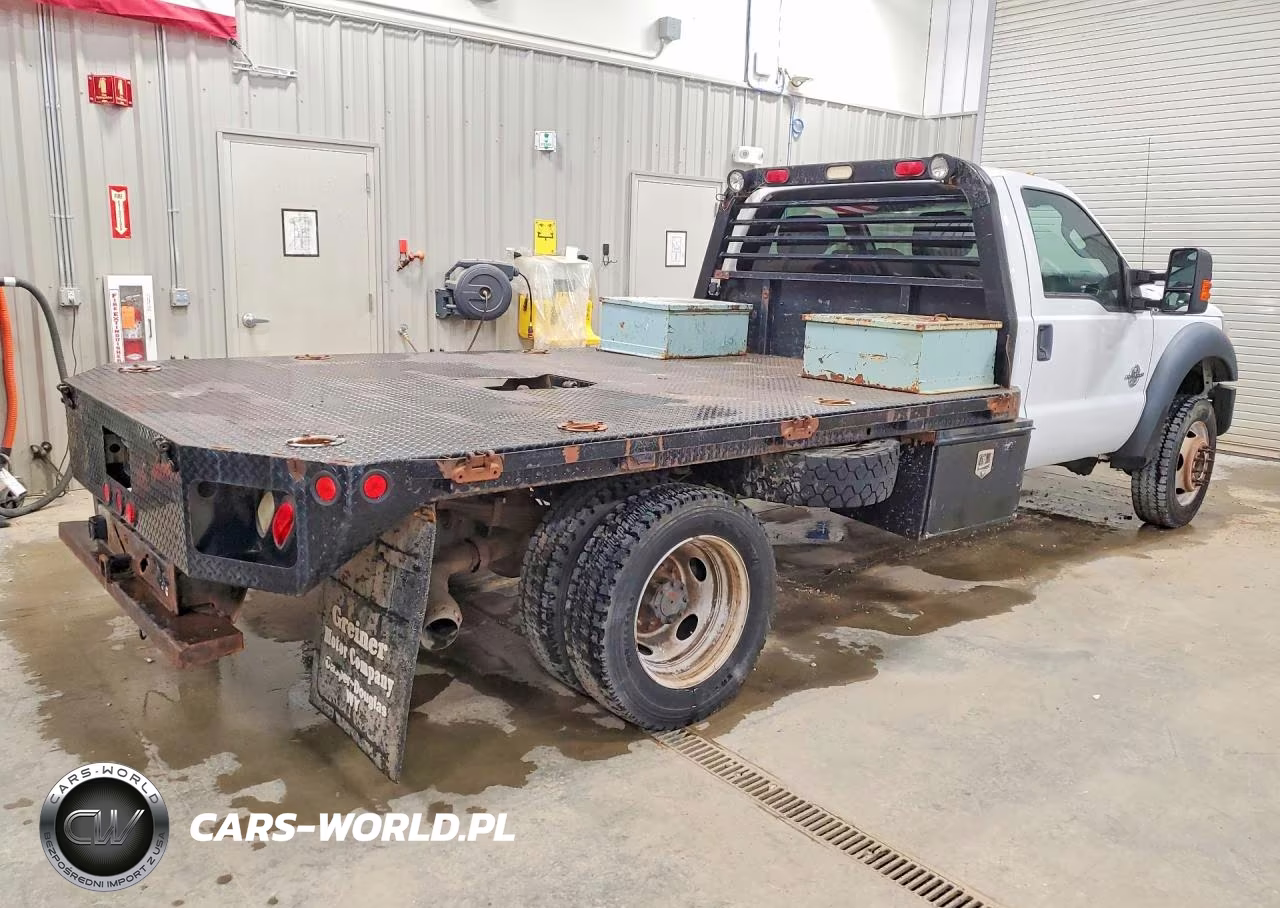 2012 Ford F550 Super Duty VIN:1FDUF5HT2CEA35301 - 3