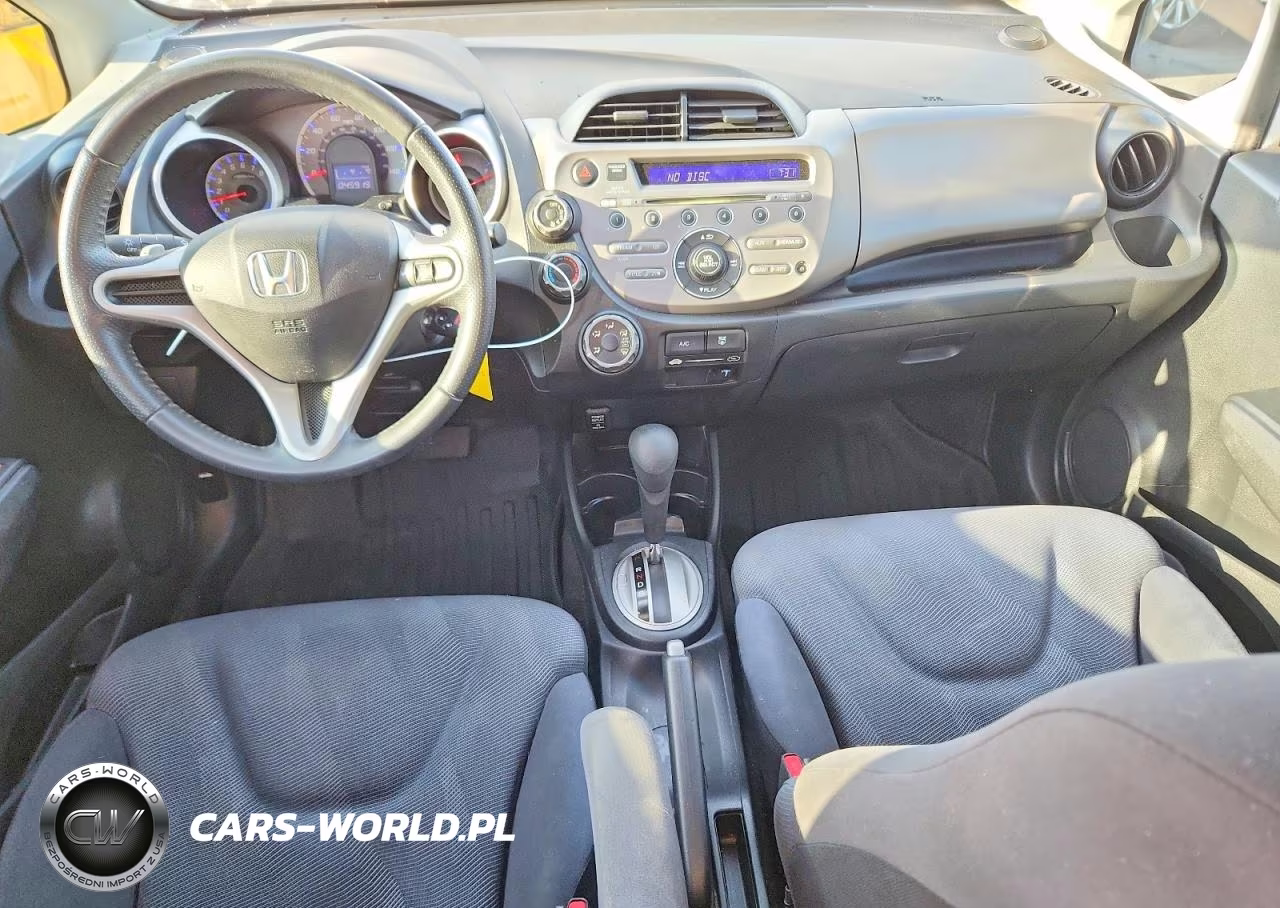 2010 Honda Fit Sport VIN:JHMGE8H41AC016745 - 8