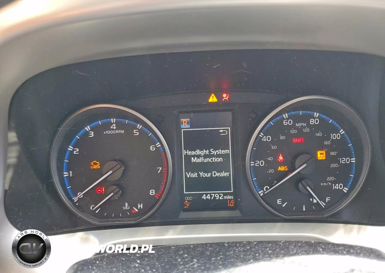 2017 Toyota Rav4 Le VIN:JTMZFREV0HJ134480 - 9