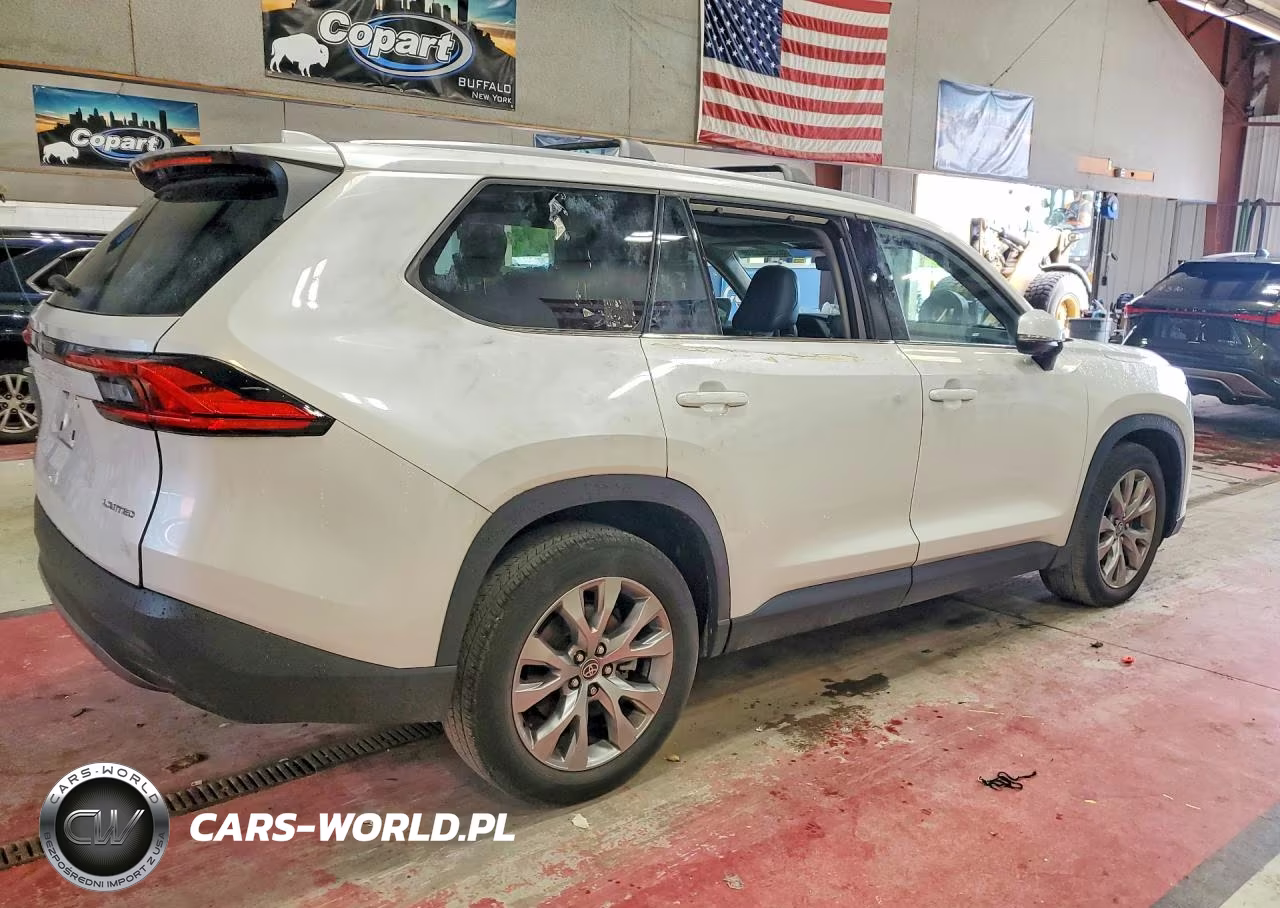 2024 Toyota Grand Highlander Limited VIN:5TDAAAB5XRS031041 - 3
