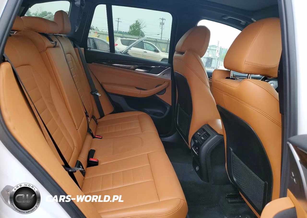2019 BMW X3 xDrive30I VIN:5UXTR9C5XKLE12556 - 11
