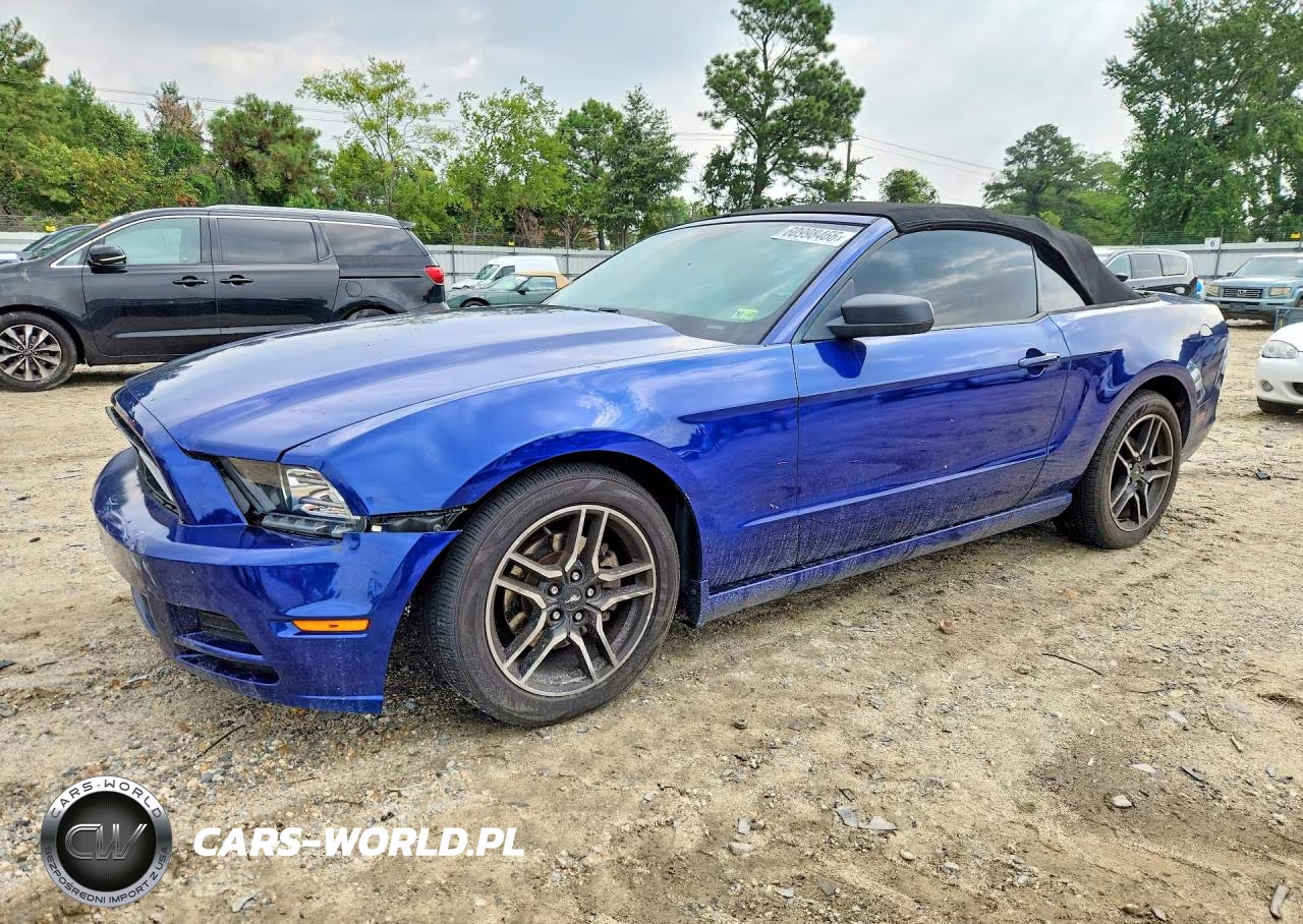2013 Ford Mustang – zdjęcie 1 z 12